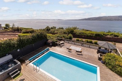 The Stunning Inverclyde AirBnB With Private Pool, Hot Tub And Views